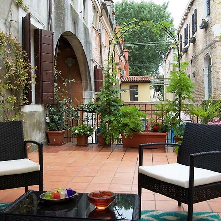 Marinaressa Biennale Terrazza Apartment Venice Luaran gambar